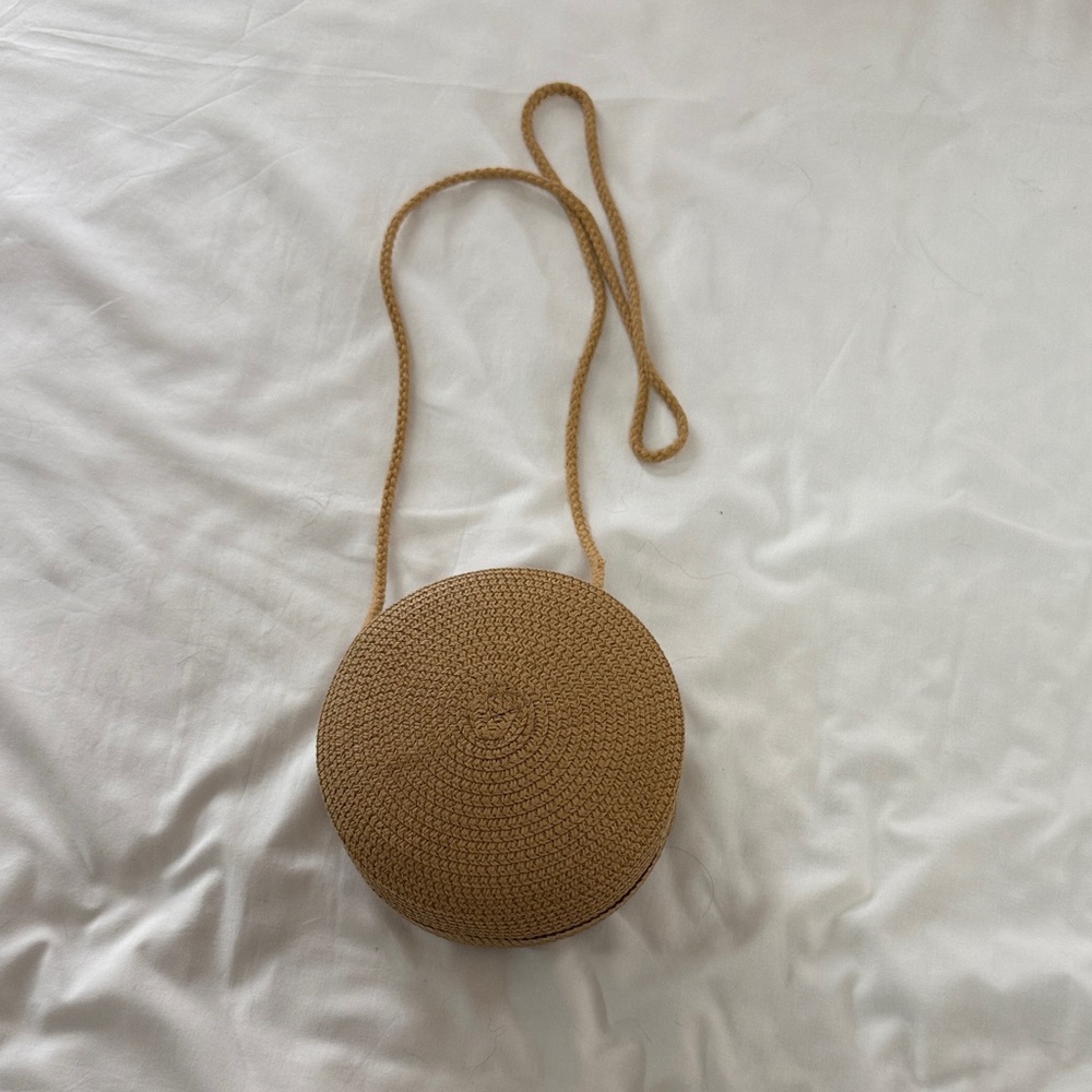 Elegant Tan Woven Crossbody Bag